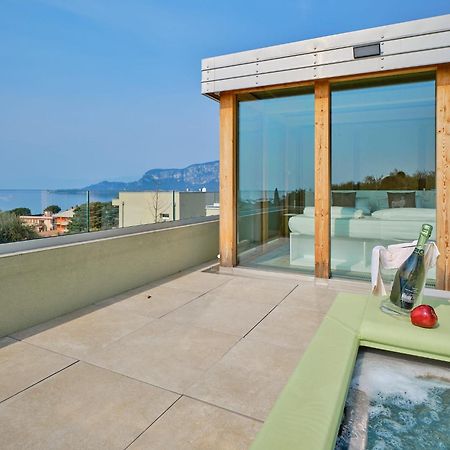 Villa Sunny Lake Suites Bardolino Exteriör bild