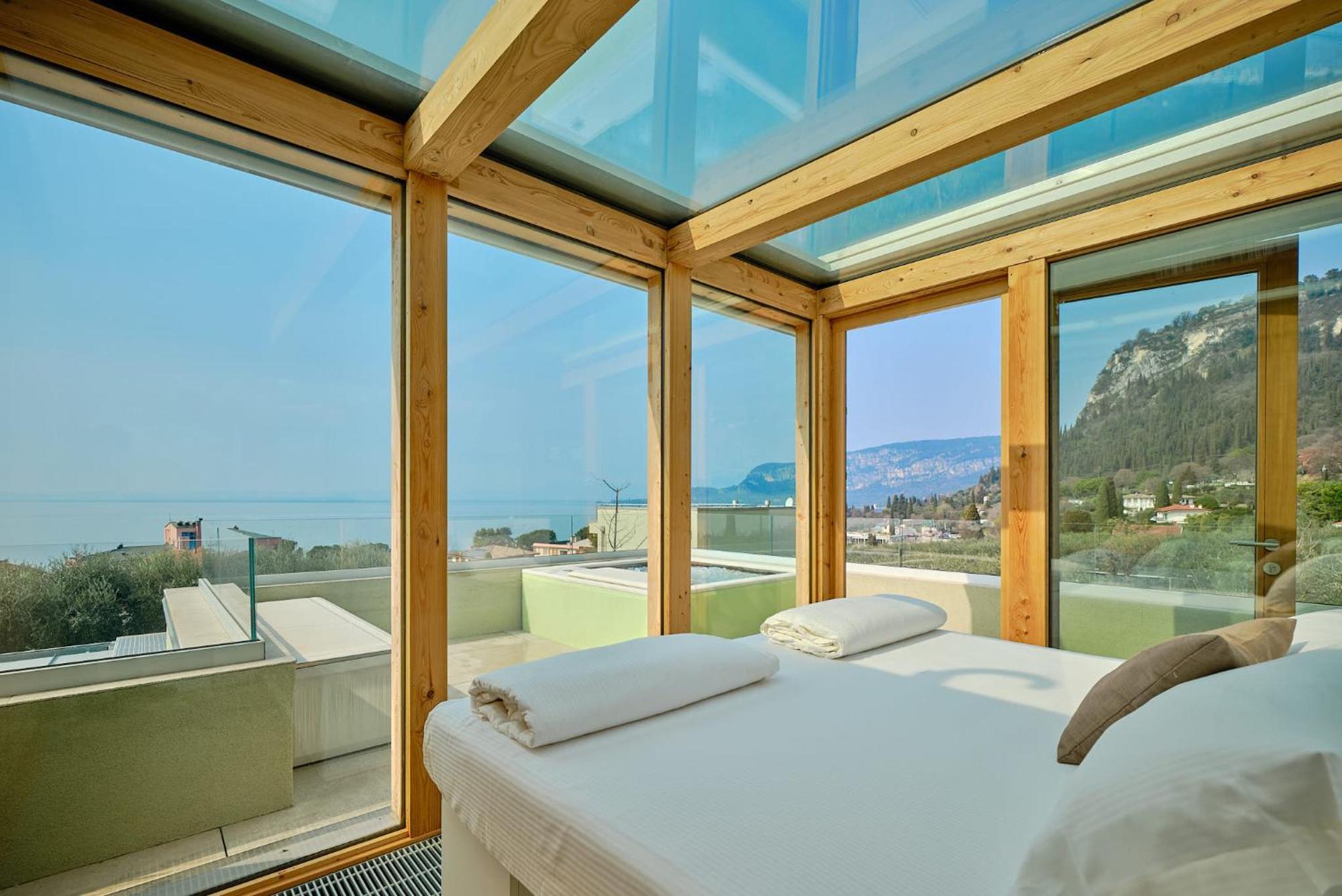 Villa Sunny Lake Suites Bardolino Exteriör bild