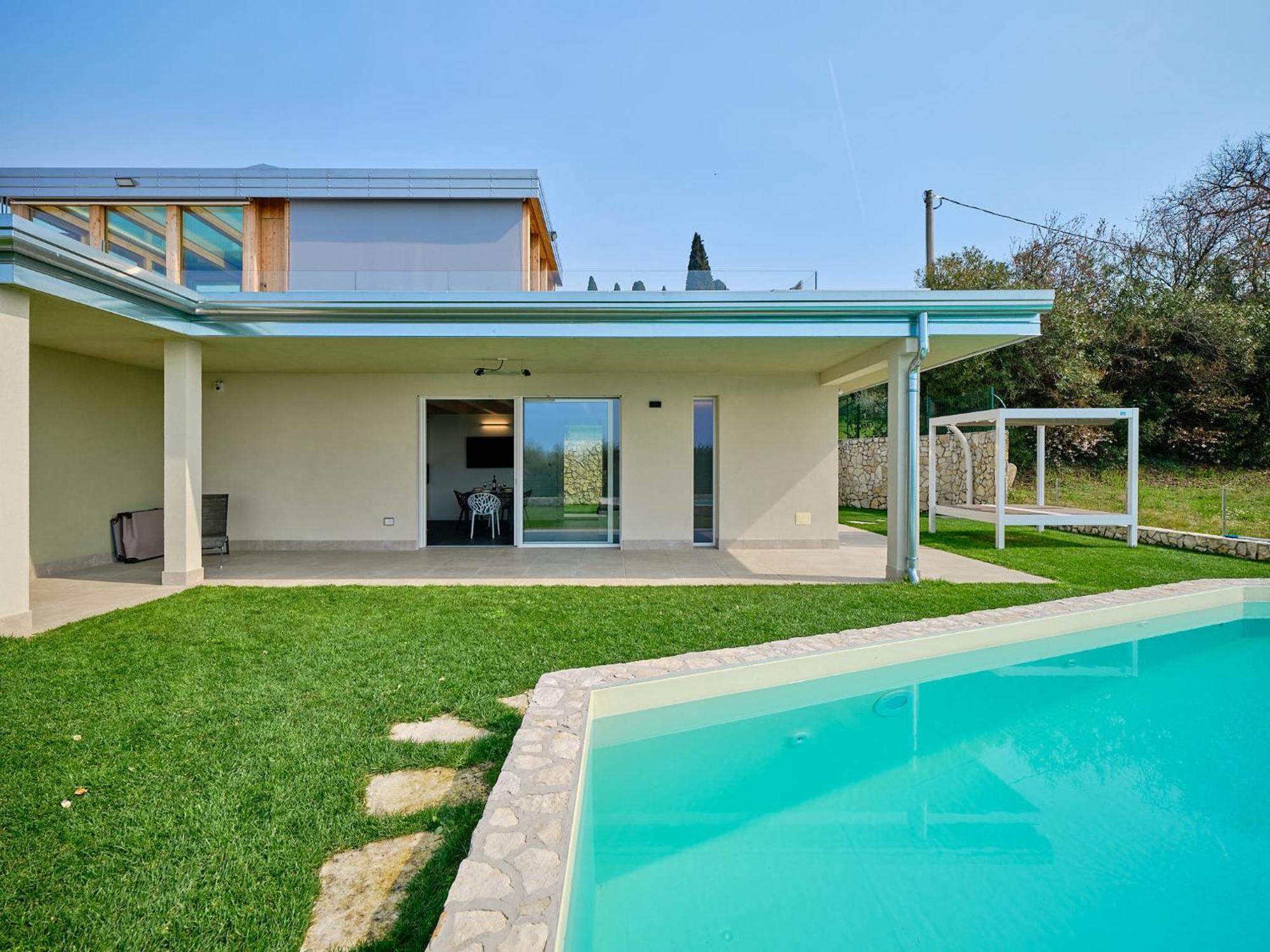 Villa Sunny Lake Suites Bardolino Exteriör bild