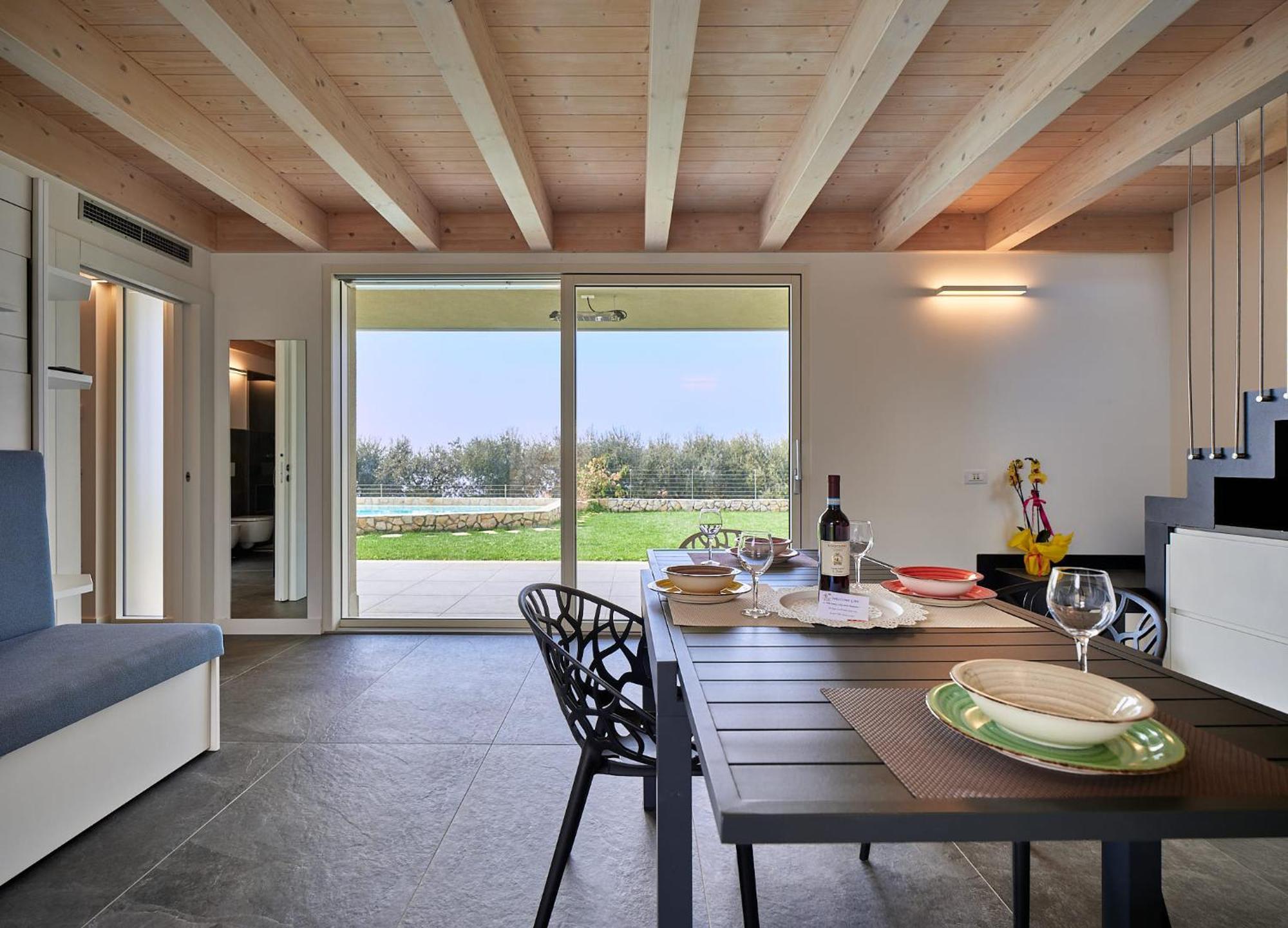 Villa Sunny Lake Suites Bardolino Exteriör bild