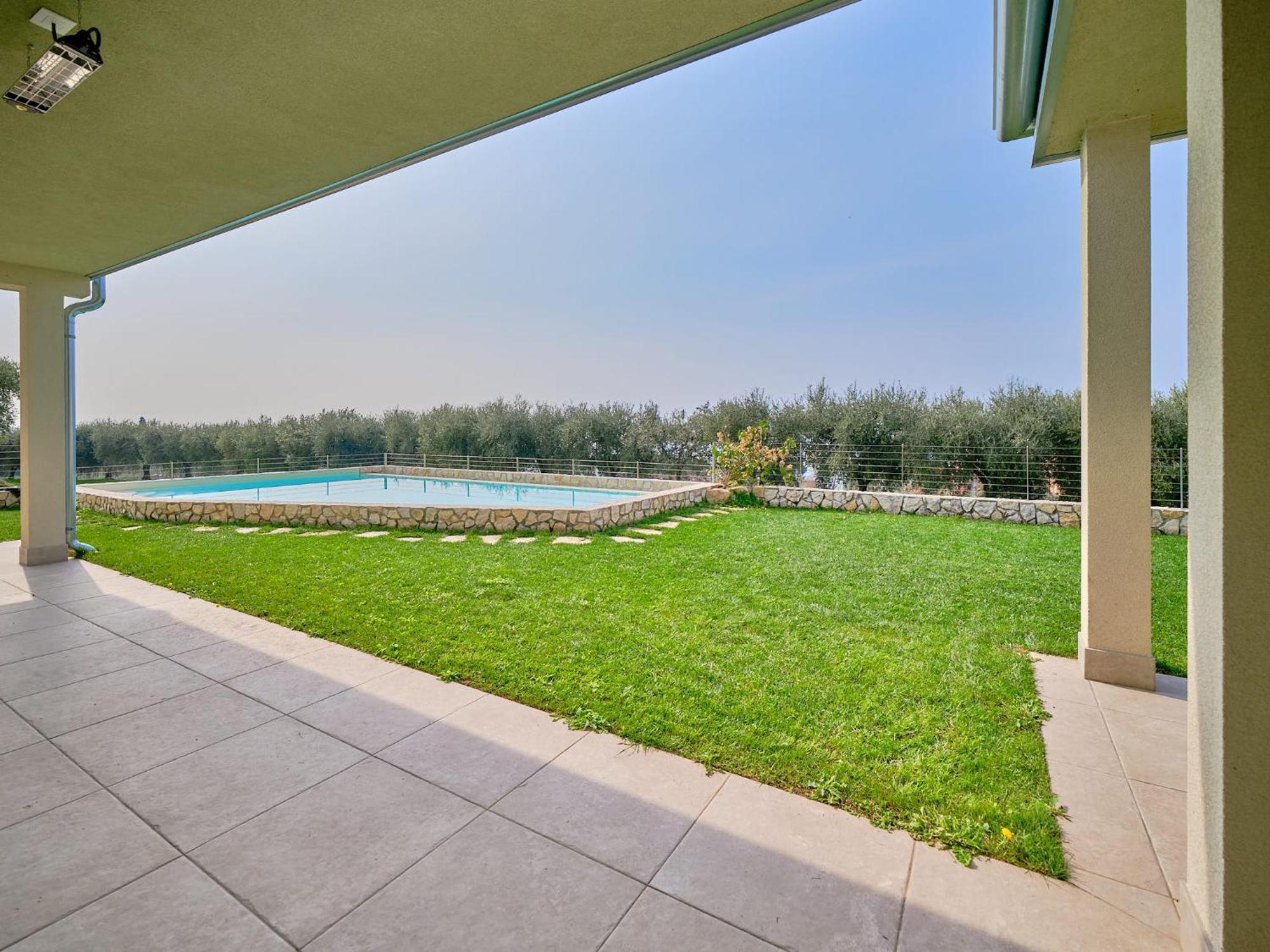 Villa Sunny Lake Suites Bardolino Exteriör bild