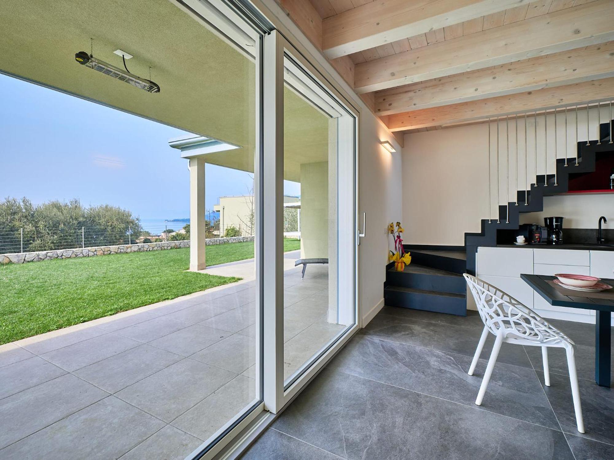 Villa Sunny Lake Suites Bardolino Exteriör bild