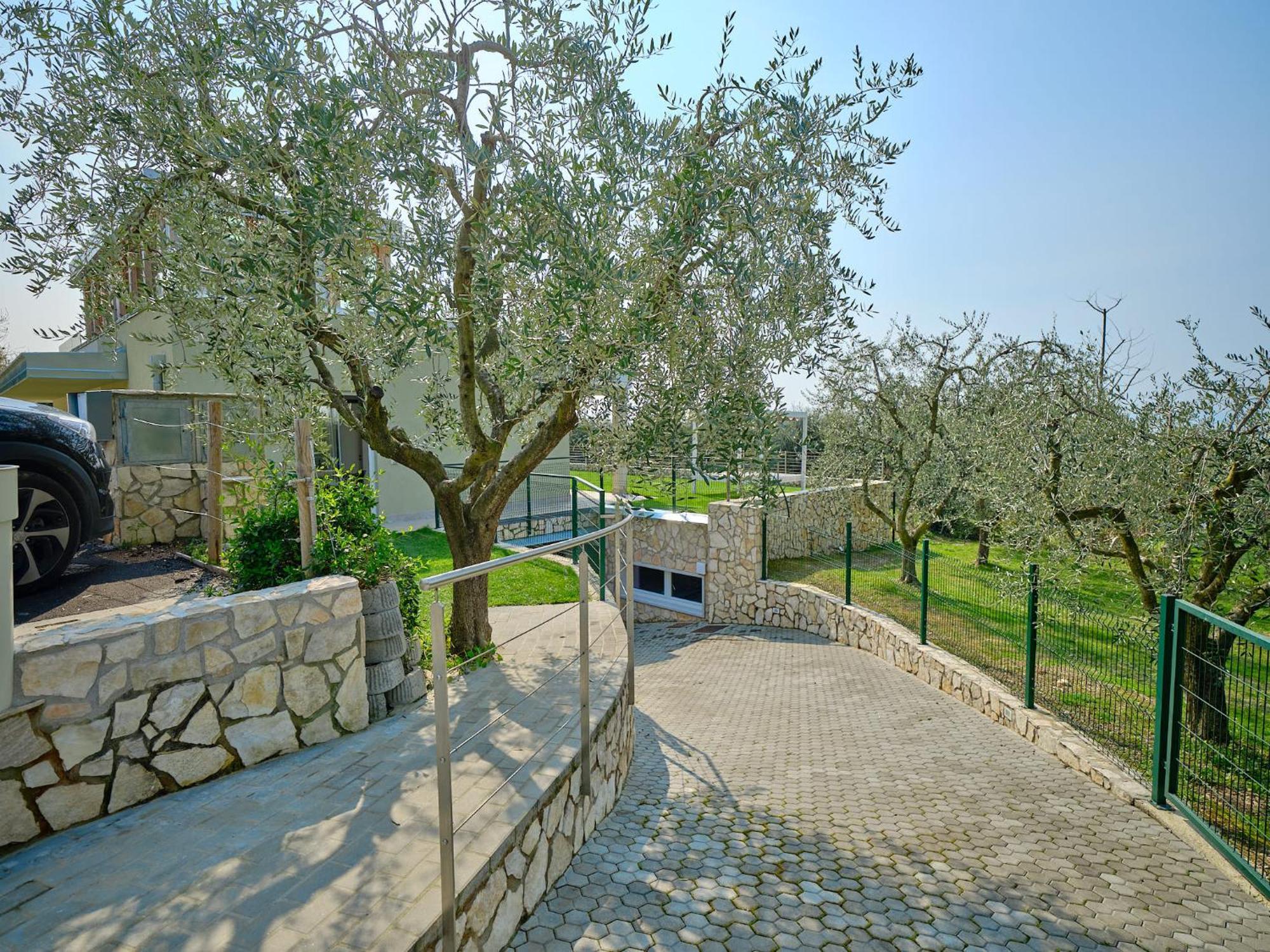Villa Sunny Lake Suites Bardolino Exteriör bild